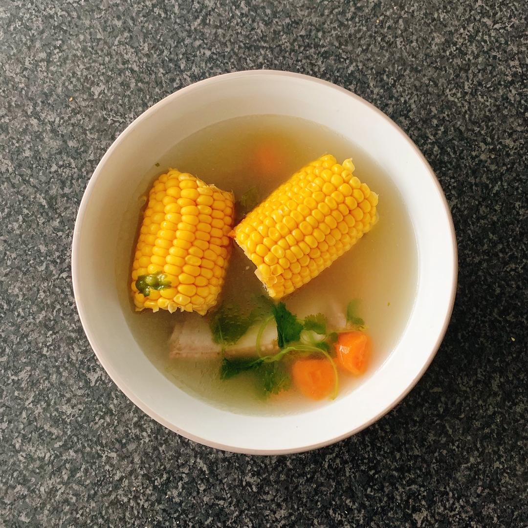 玉米排骨汤