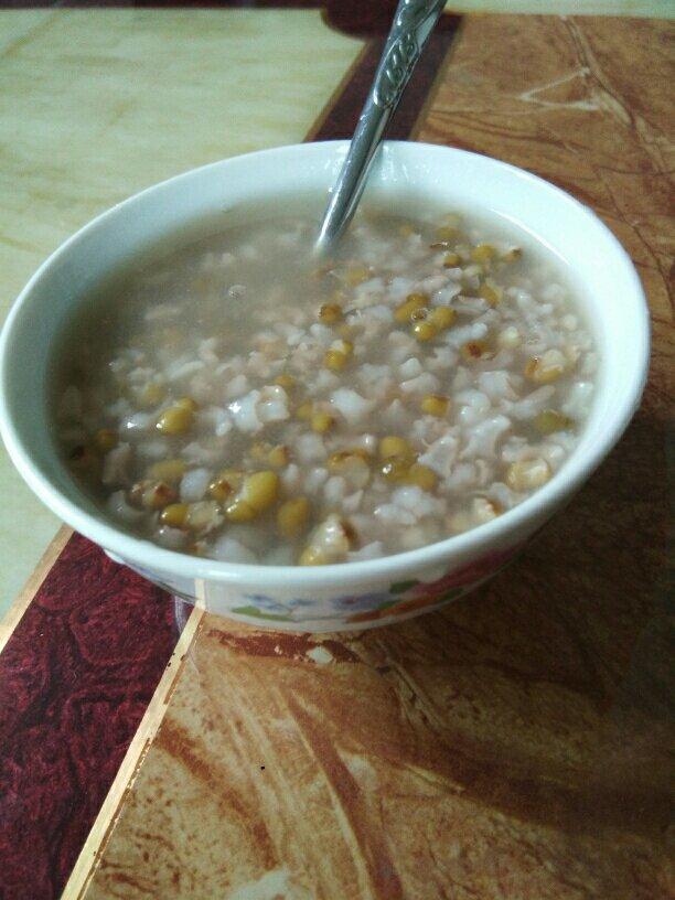 电饭煲绿豆粥