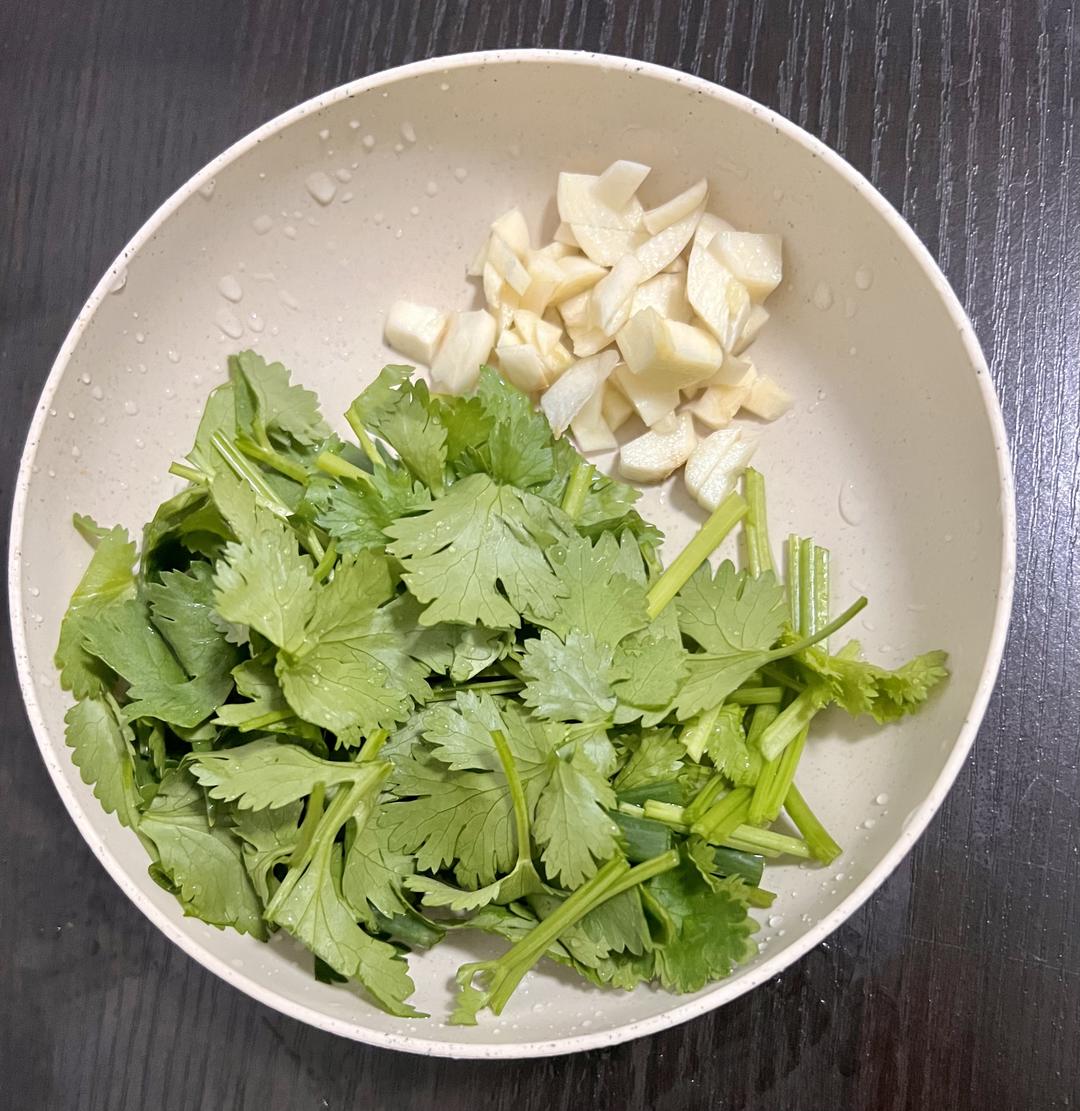 捞汁樱花虾
 好吃又减脂 十五分钟美食的做法 步骤2