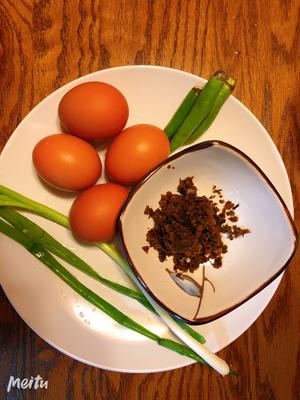 芽菜炒蛋的做法 步骤1