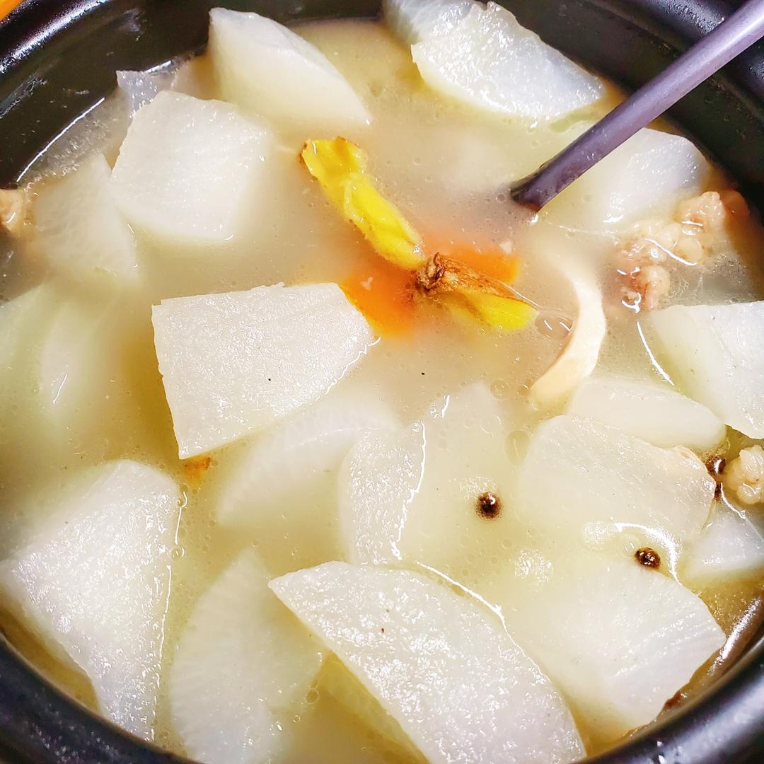 清炖羊肉汤