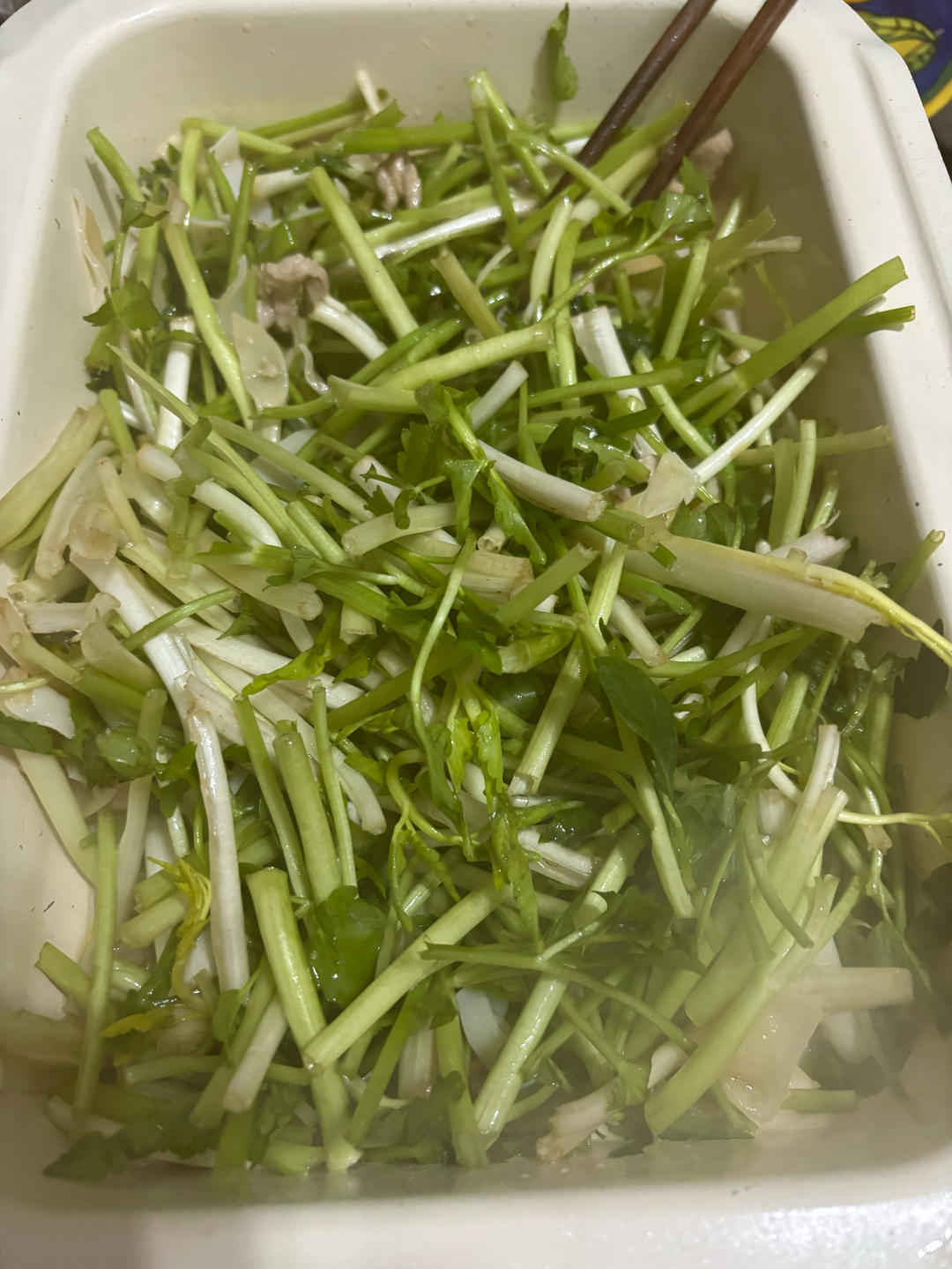 水芹菜炒肉丝