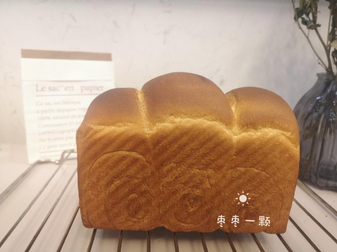 鲜奶吐司（老面法）