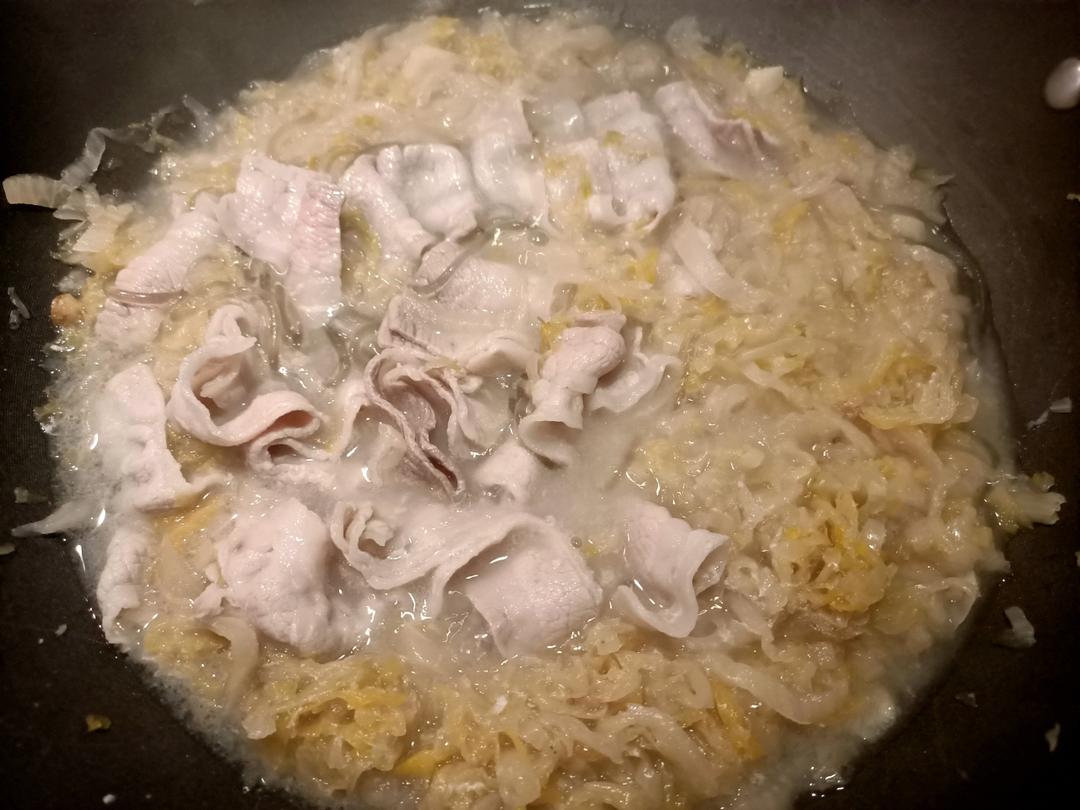 酸菜白肉炖粉条