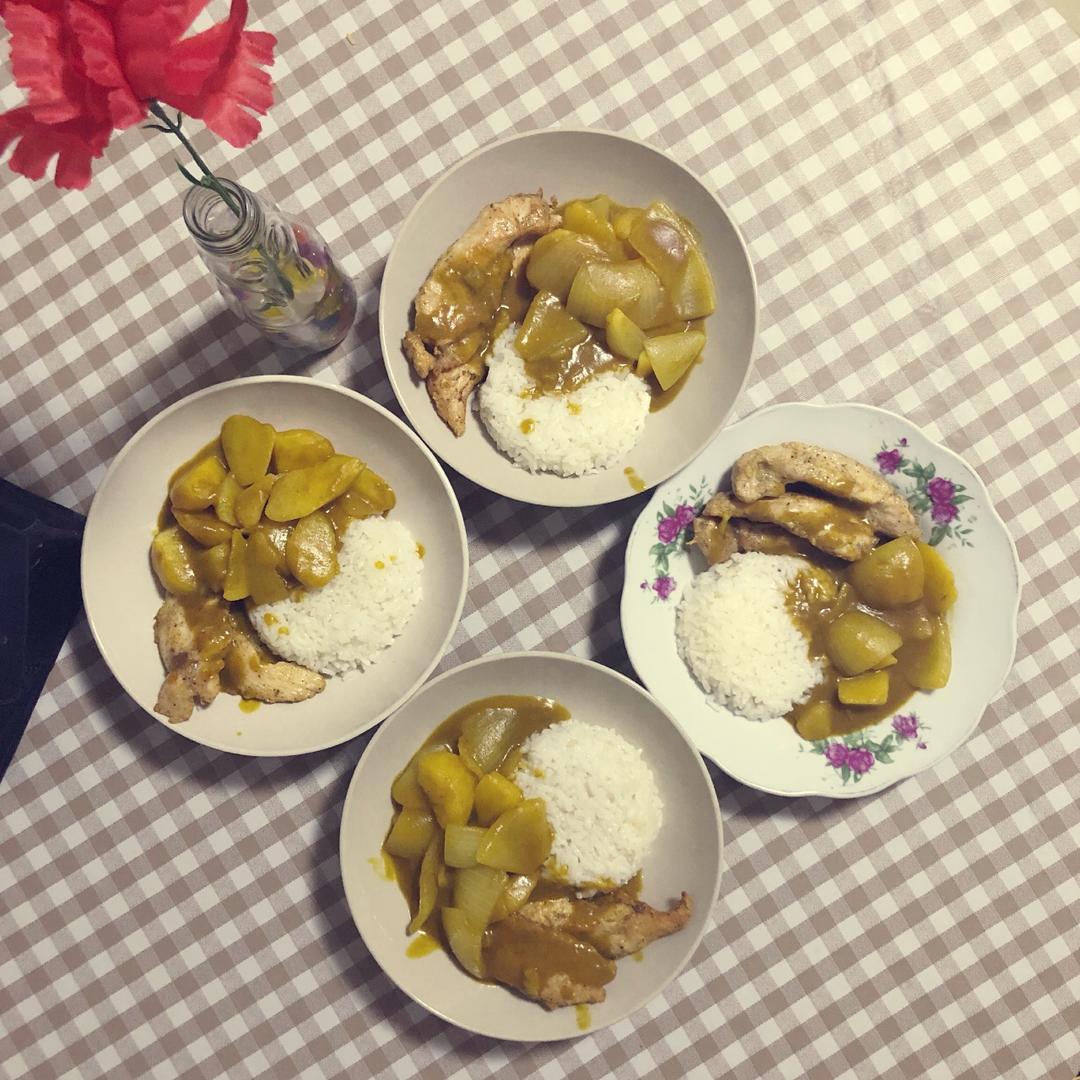 咖喱鸡肉饭