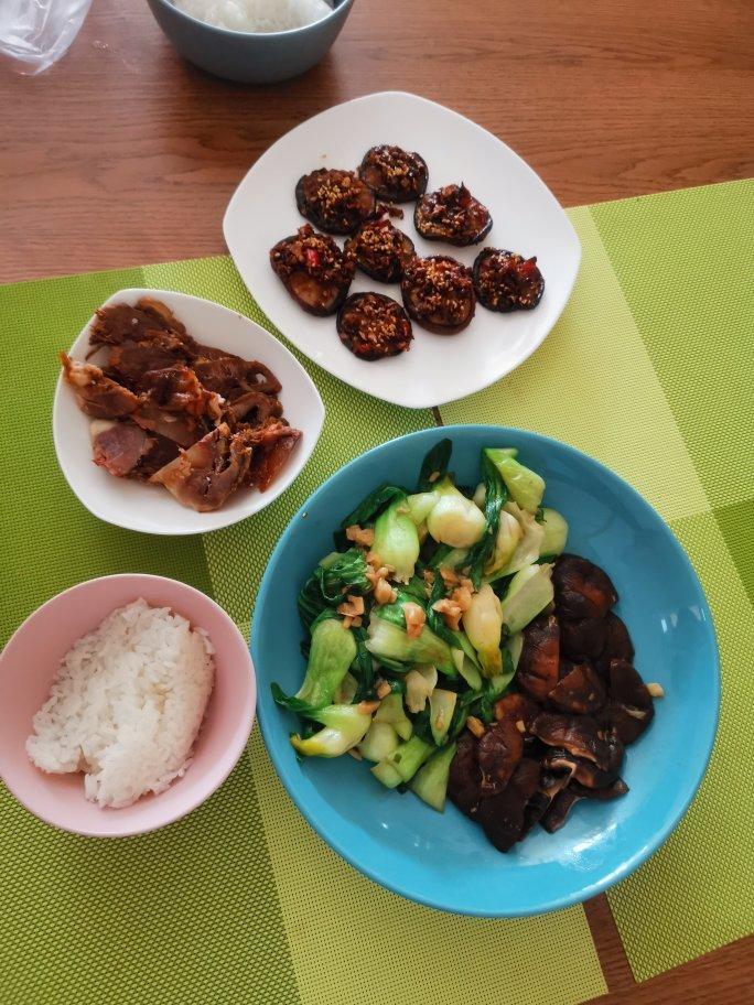 蚝油香菇小油菜