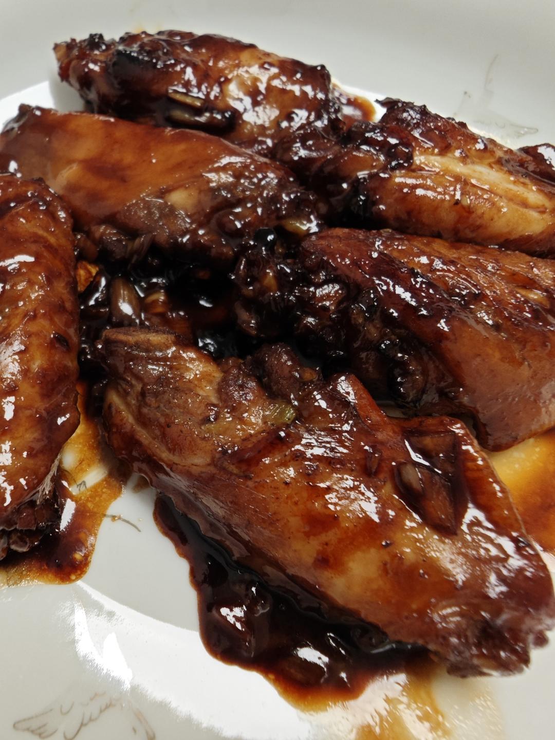 外婆教我的红烧鸡翅·连汤汁都狠好吃！！！