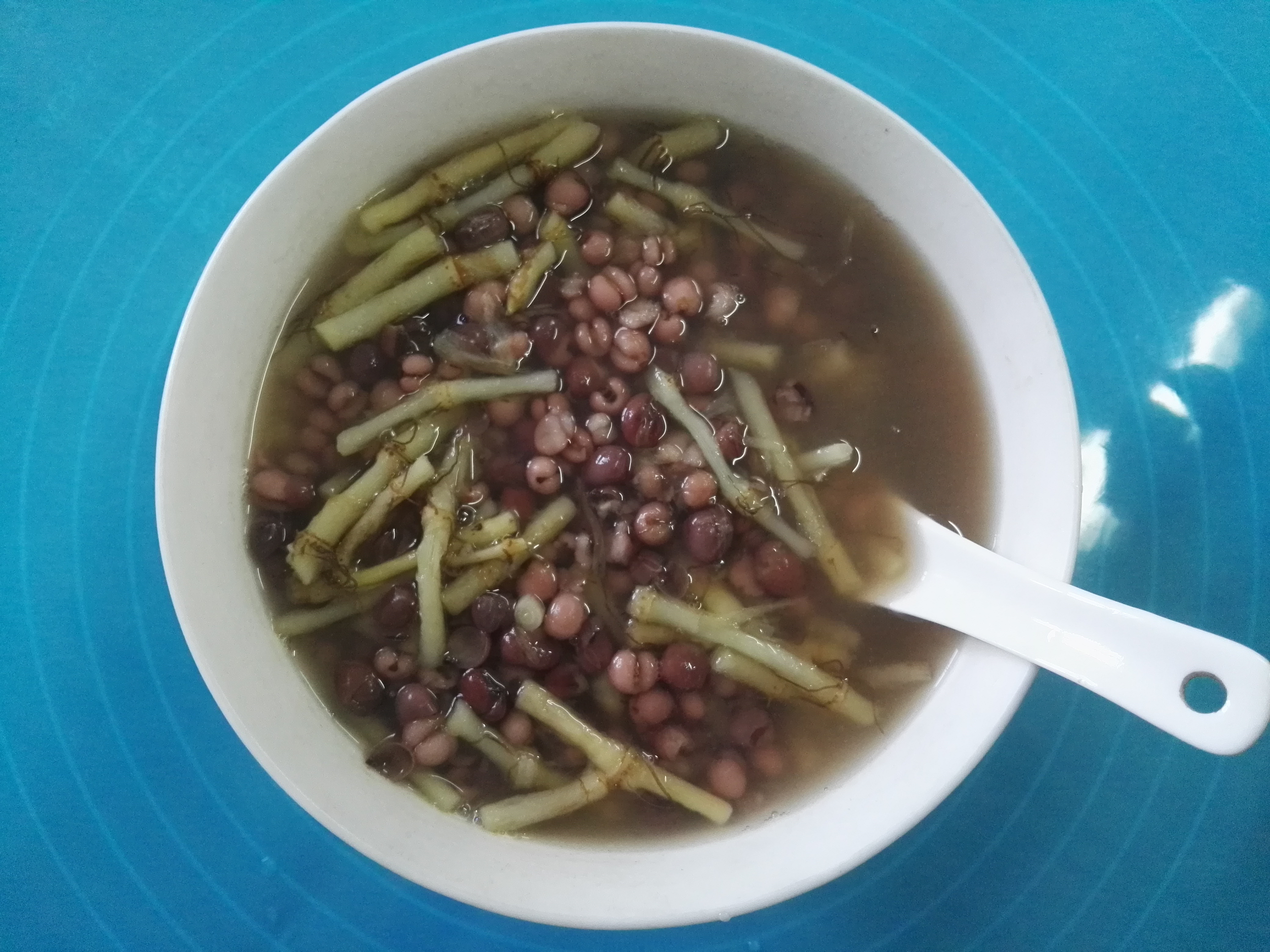 周一请吃素~鱼腥草红豆薏米汤~祛湿神汤，良药不再苦口