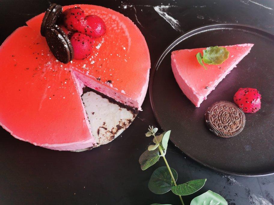 红心火龙果慕斯8寸