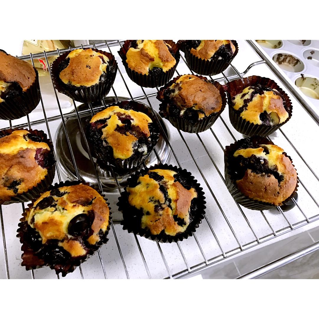 蓝莓玛芬蛋糕 Blueberry Muffin