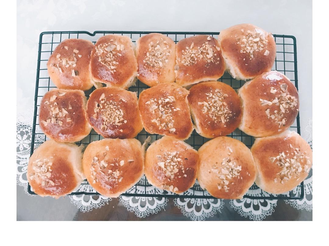 鲜奶油小餐包（一次发酵）