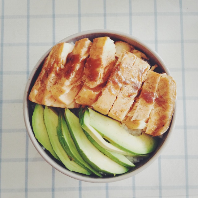 三文鱼牛油果拌饭