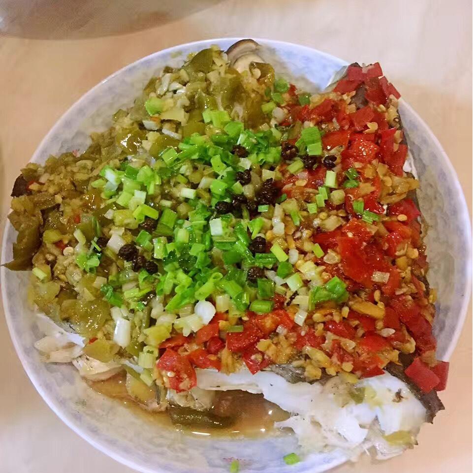 双色剁椒鱼头