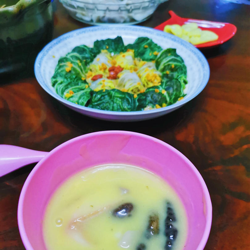 过年餐桌上必备的一道菜，翡翠白玉卷