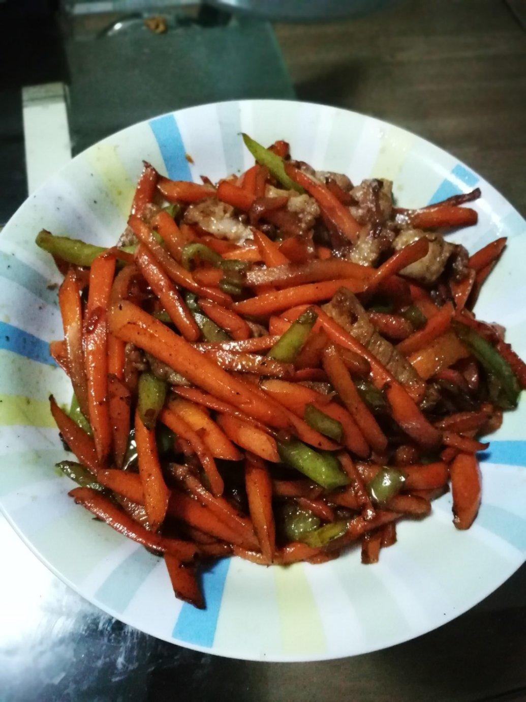 胡萝卜炒肉