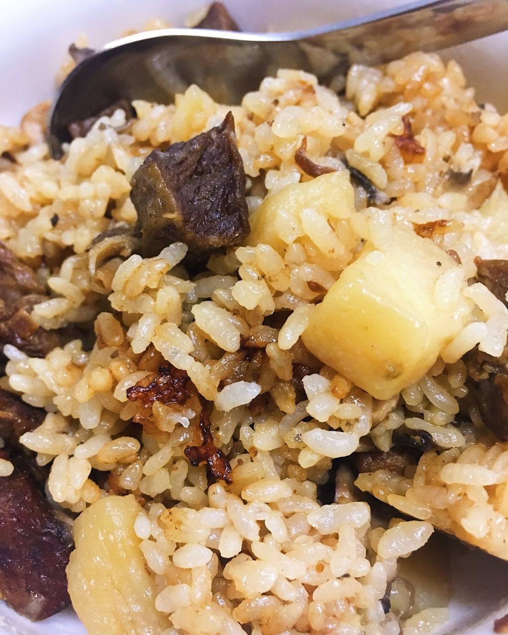 土豆牛腩焖饭