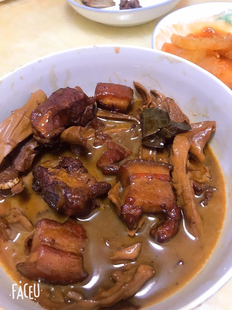 【笋干烧肉】