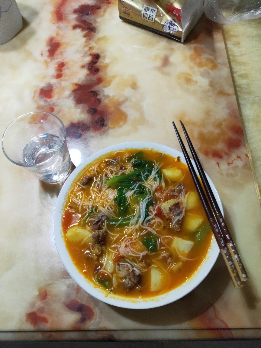 番茄土豆肥牛锅