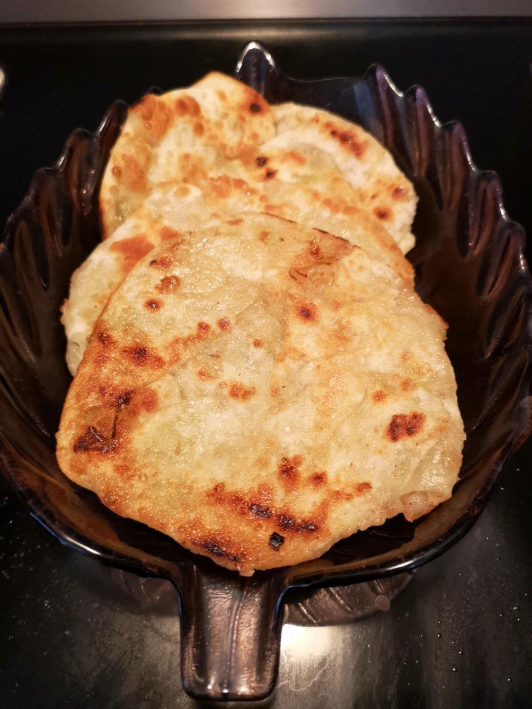 饺子皮葱油饼