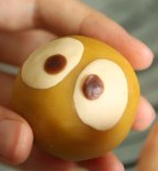 桃山皮卡通月饼（甜点）——愤怒的小鸟系列的做法 步骤4