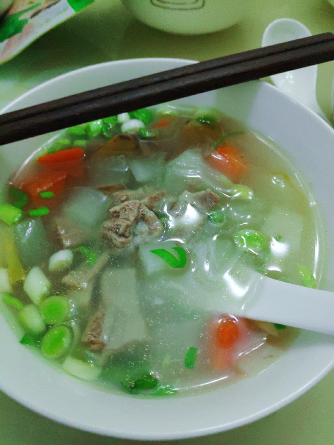 羊肉萝卜汤