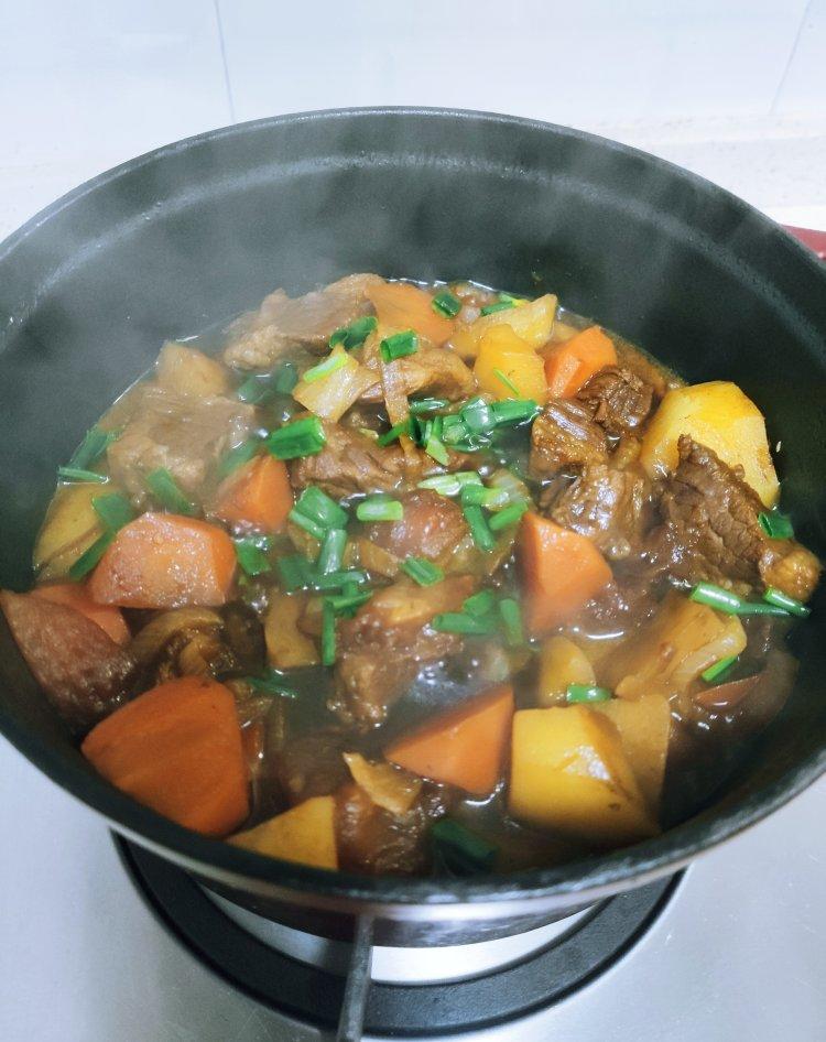 番茄土豆炖牛腩