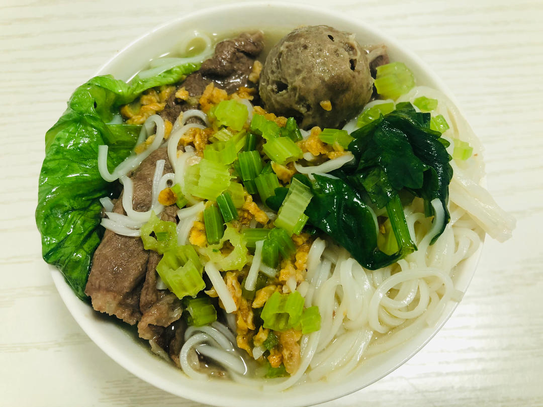 地道的潮州人手把手教你煮潮式粿条汤