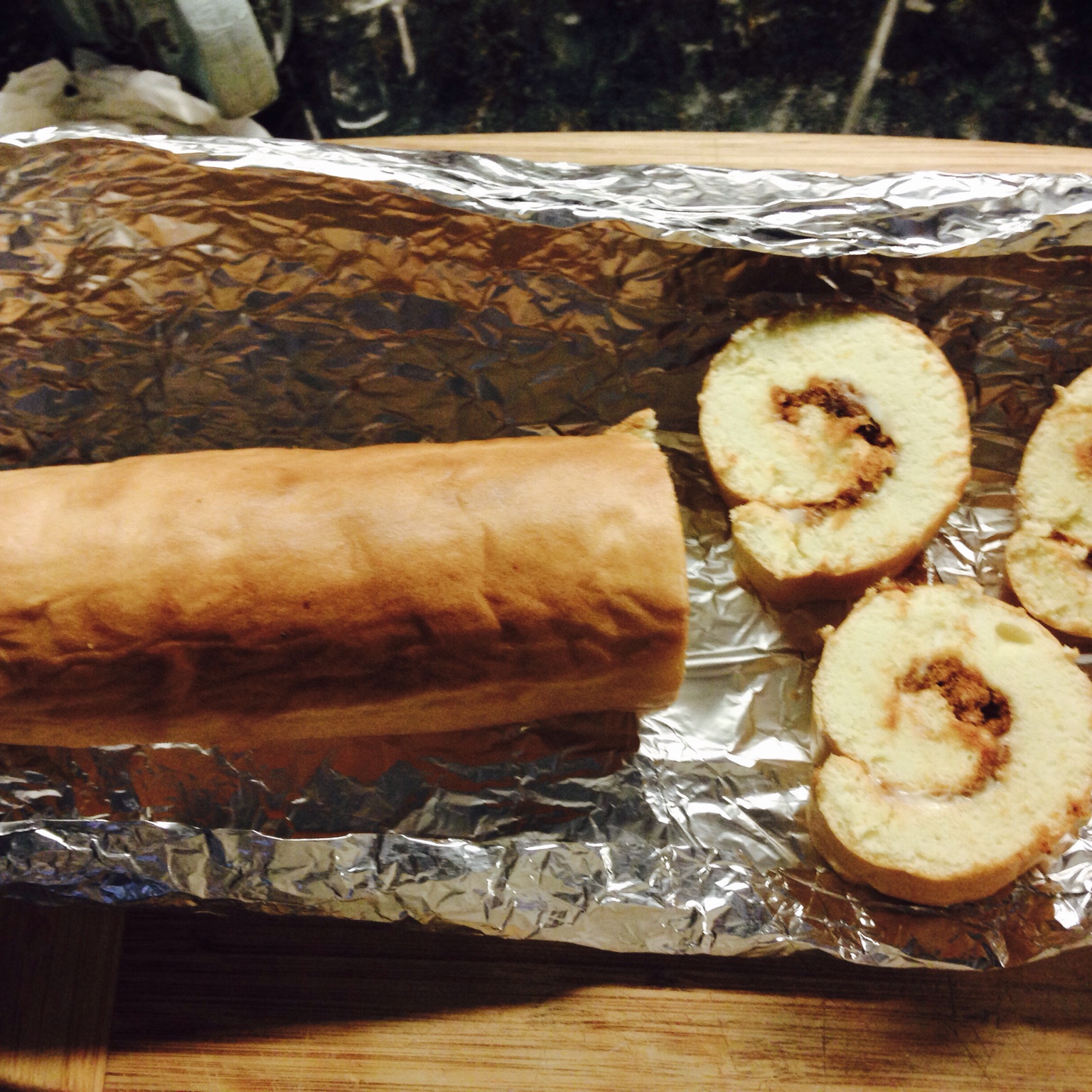 肉松戚风蛋糕卷