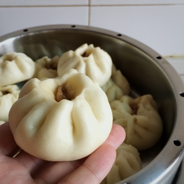 酱肉包子