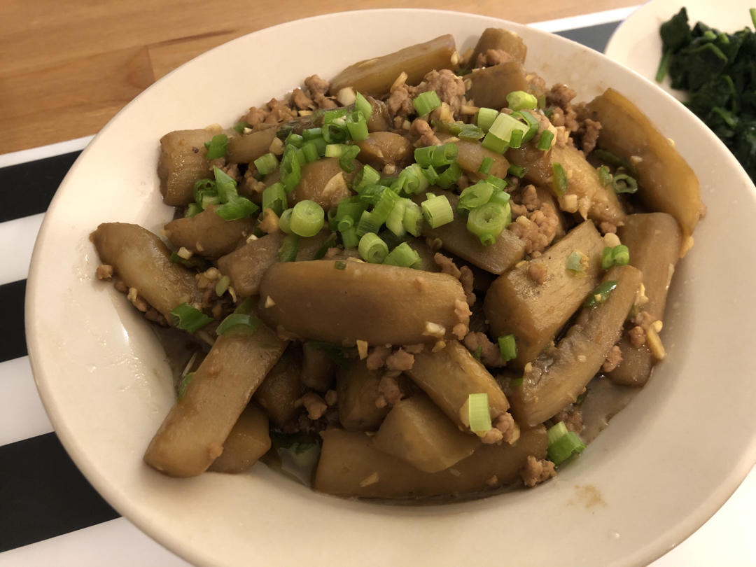 鱼香茄子是如此勾人，以至于连体重都不顾了！