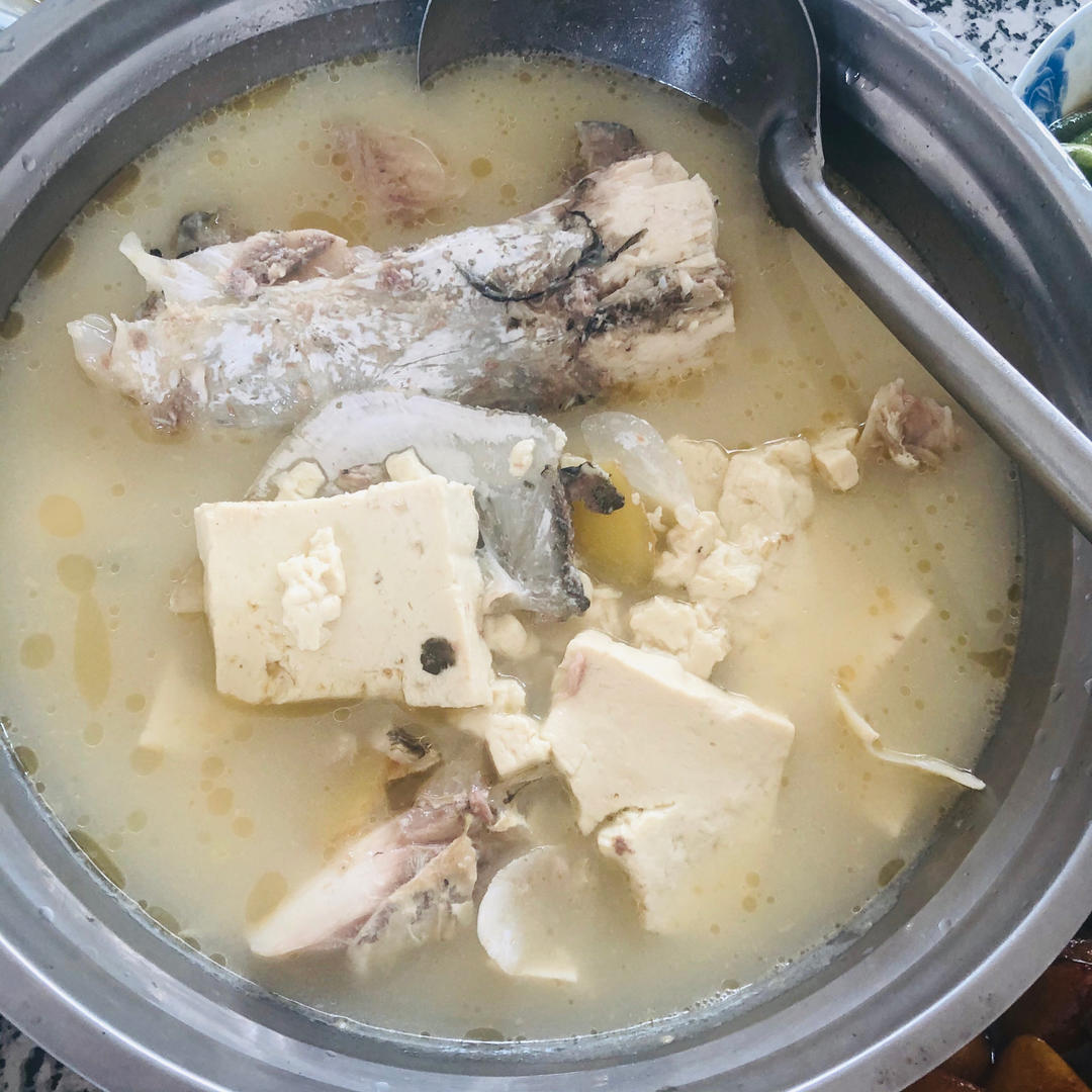 鱼头豆腐汤
