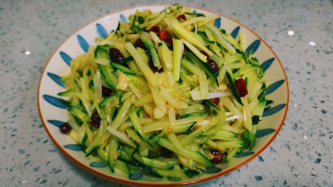 凉拌酸辣土豆丝