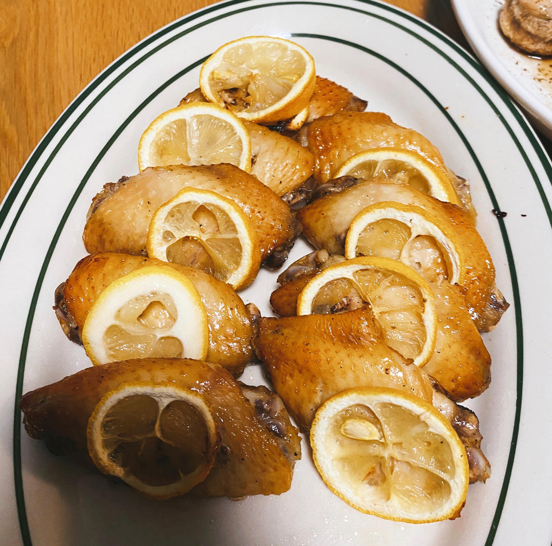 酸酸甜甜清香不腻，蜂蜜柠檬烤鸡翅