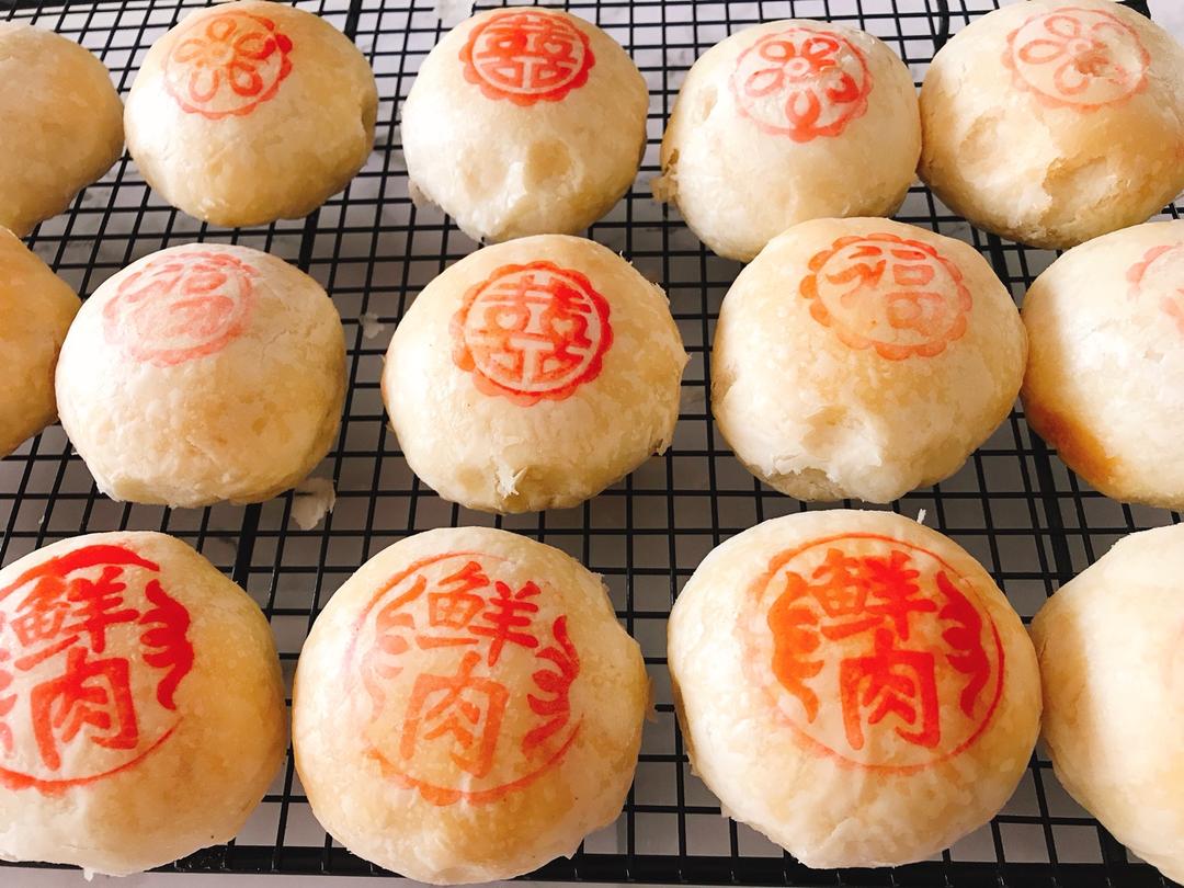鲜美多汁的——榨菜鲜肉月饼