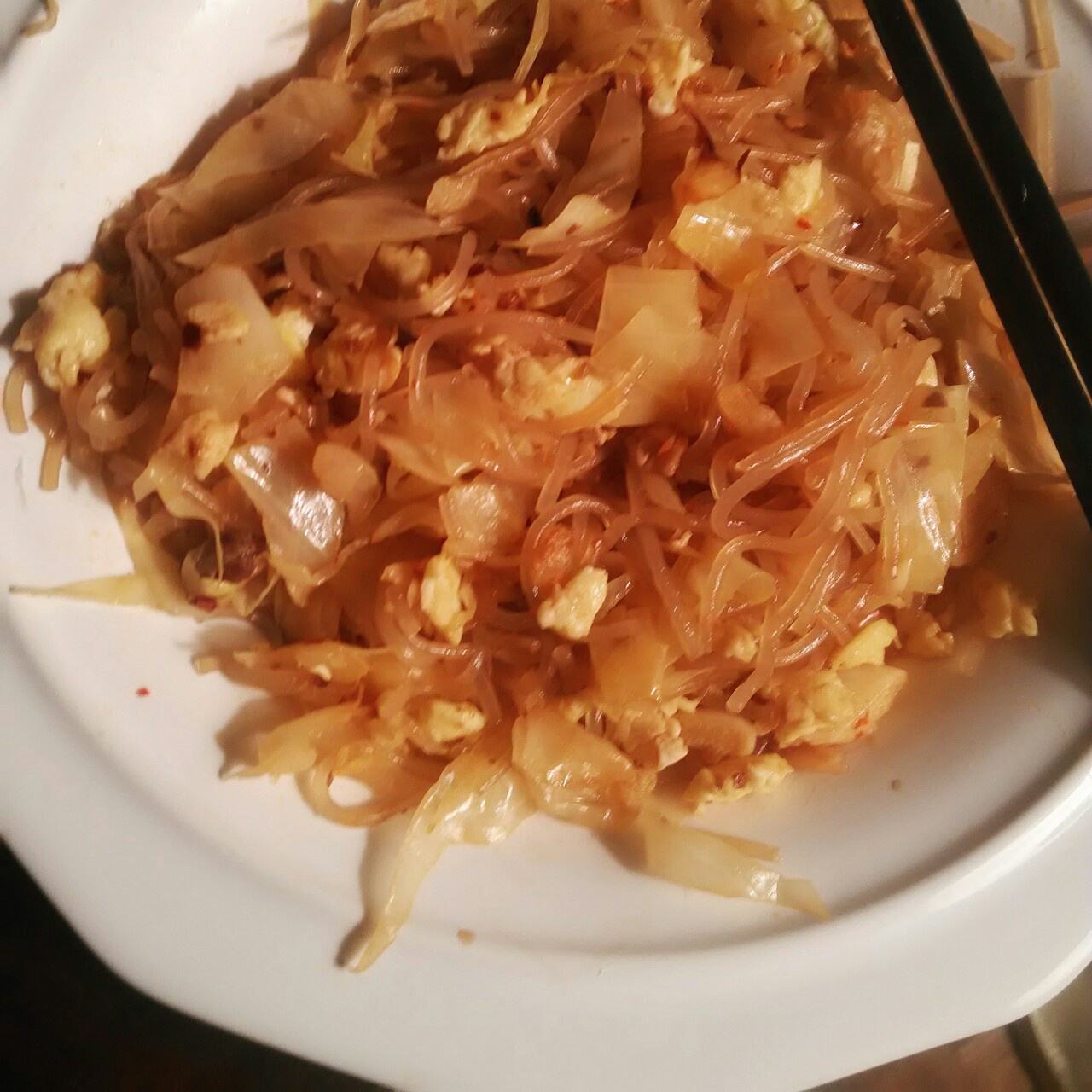 包菜粉丝炒鸡蛋
