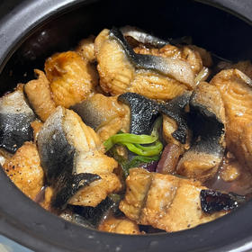 砂锅鳗鱼煲