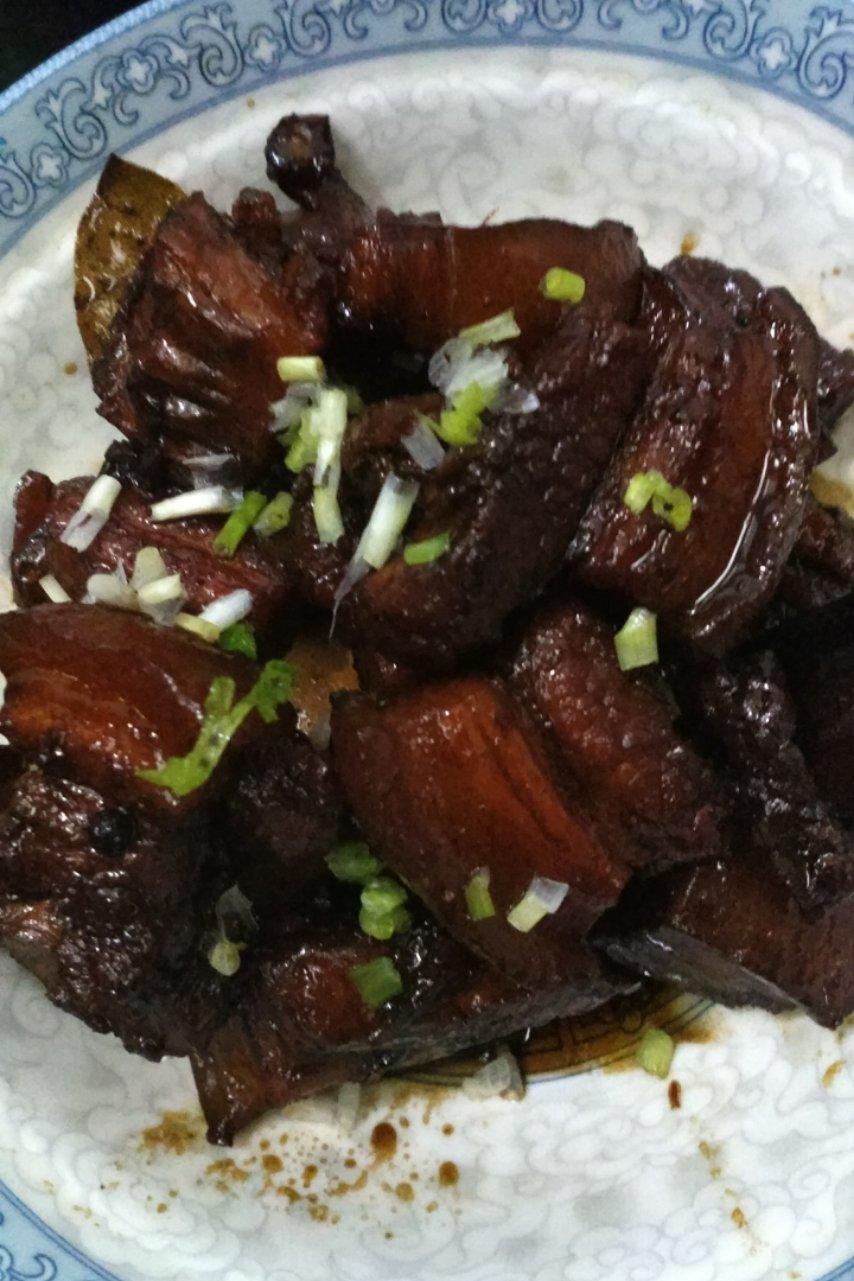 厨师长教你：“红烧肉”的家常做法，肉香四溢肥而不腻