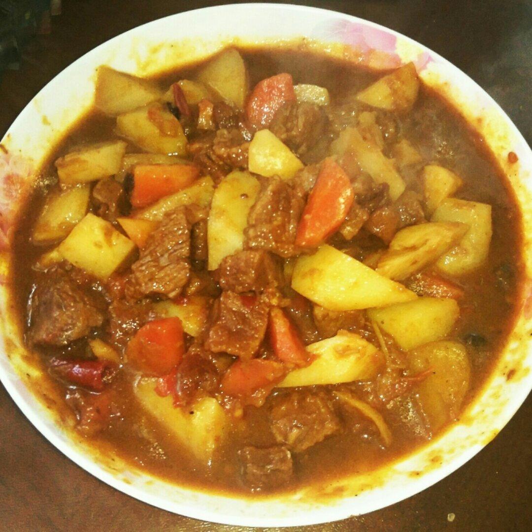 红烧牛肉土豆 （独家秘制）