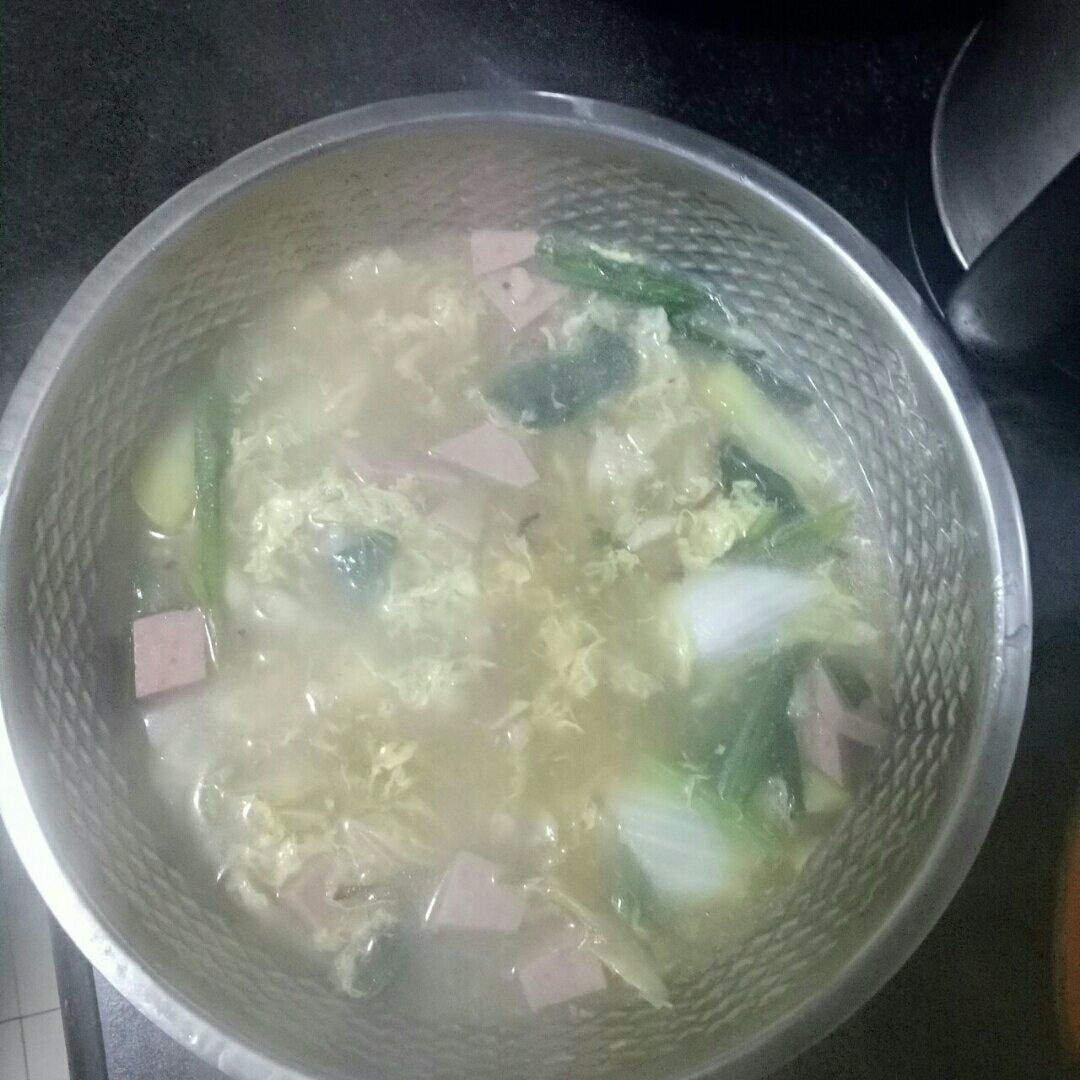 青菜鸡蛋疙瘩汤