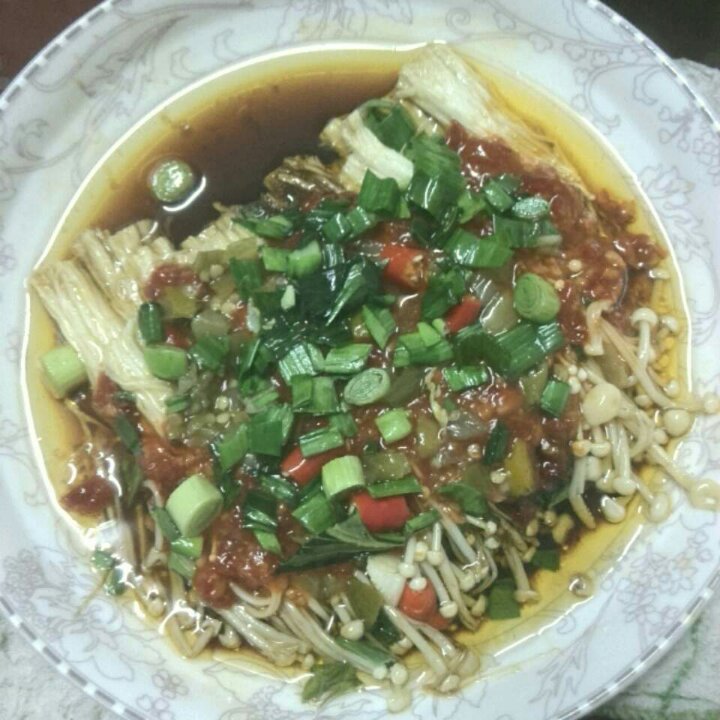 剁椒金针菇