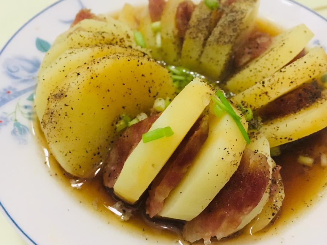 风琴土豆蒸腊肠