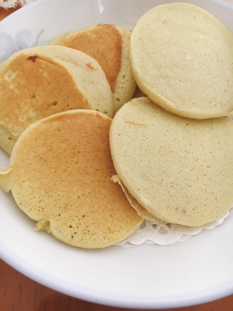 宝宝辅食：苹果奶香松饼