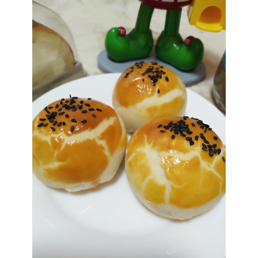 蛋黄酥