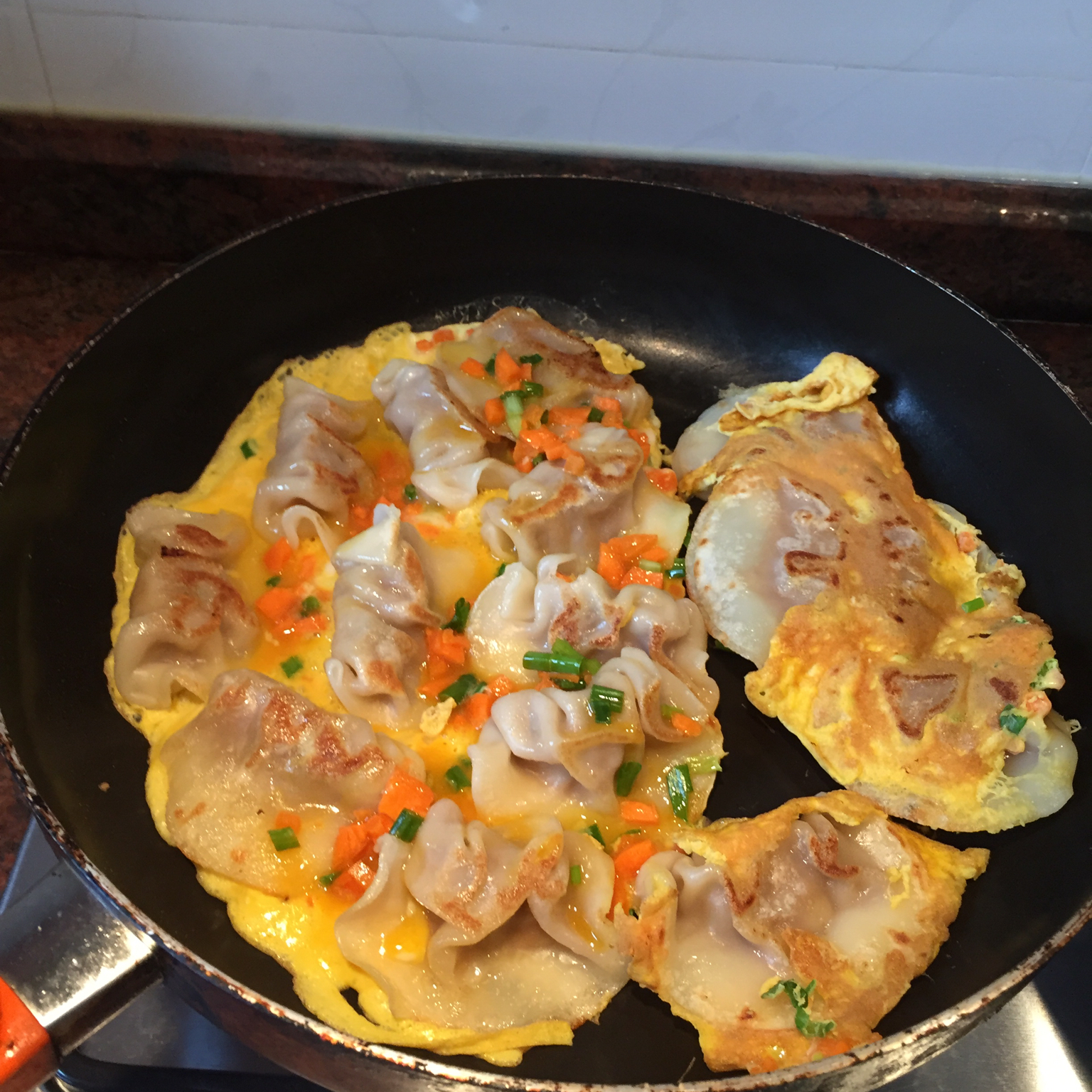 蛋抱煎饺（速冻饺）