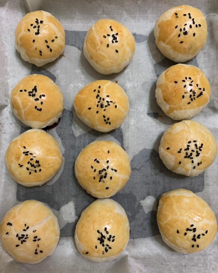 酥皮鲜肉月饼～酥的掉渣