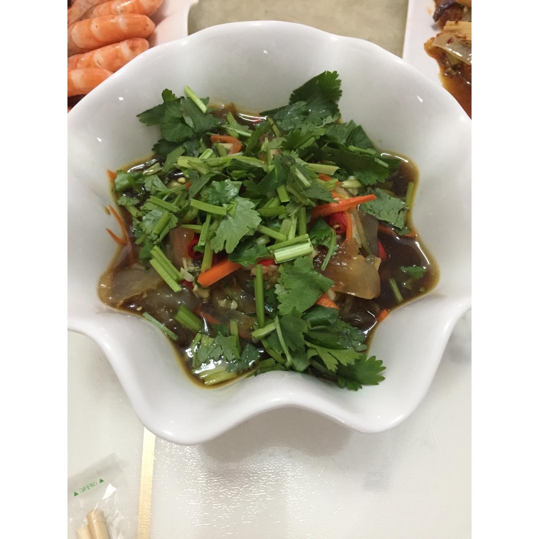 凉拌海蜇皮