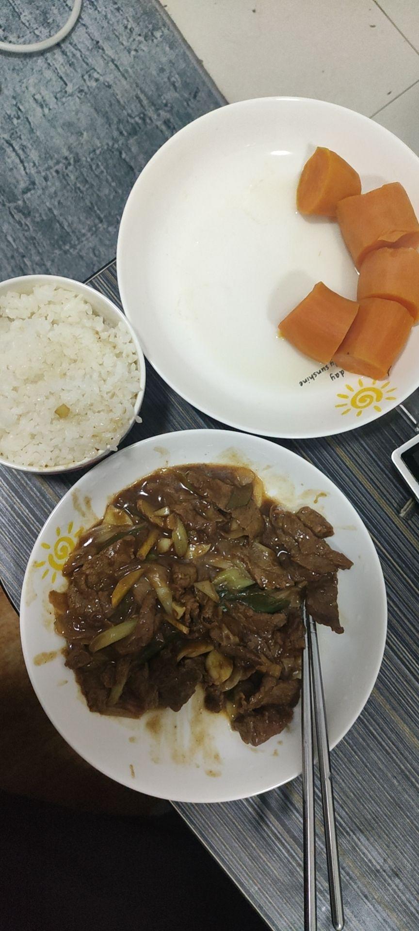 孜然大葱炒牛肉