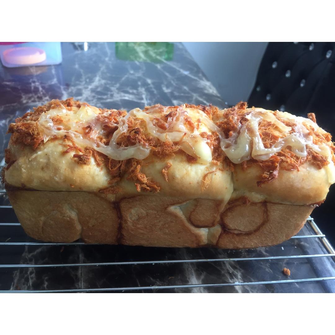 面包 肉松奶油吐司(一发,消耗淡奶油版本) 菟斯基眯着眼睛做的肉松