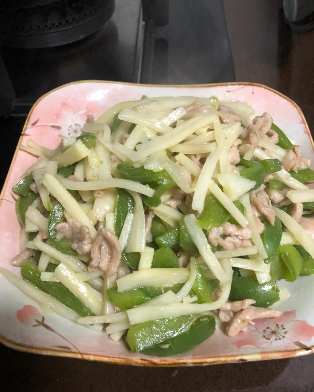 丝丝入扣【茭白肉丝】