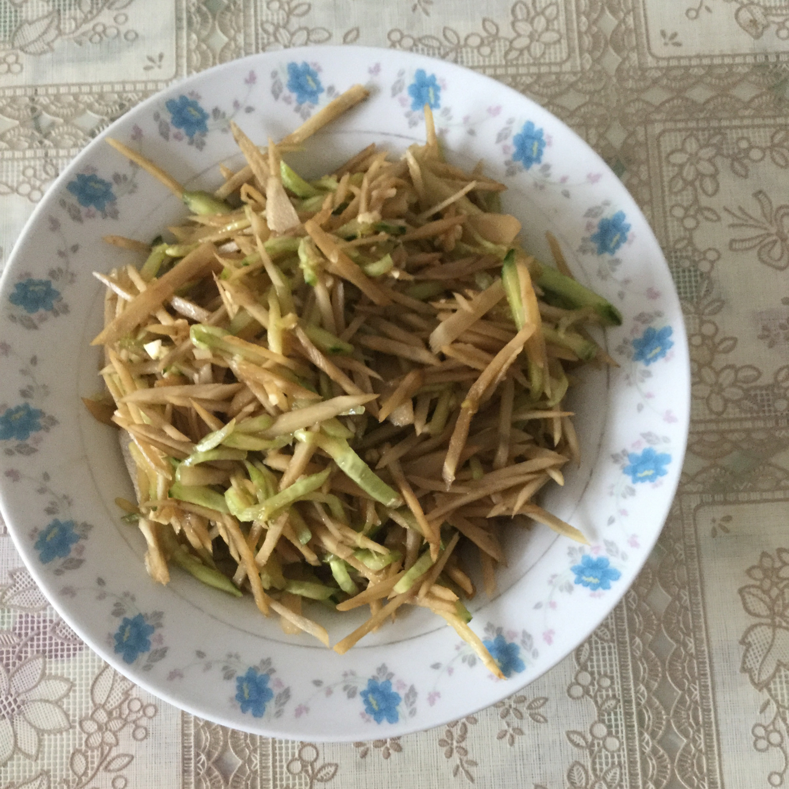 凉拌牛蒡